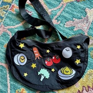 BAGGU Medium Crescent - Gudetama